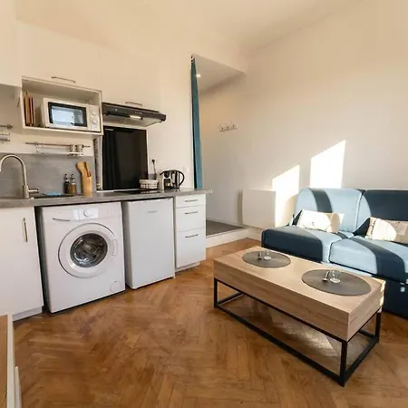 Centre-ville En Etage Apartment *